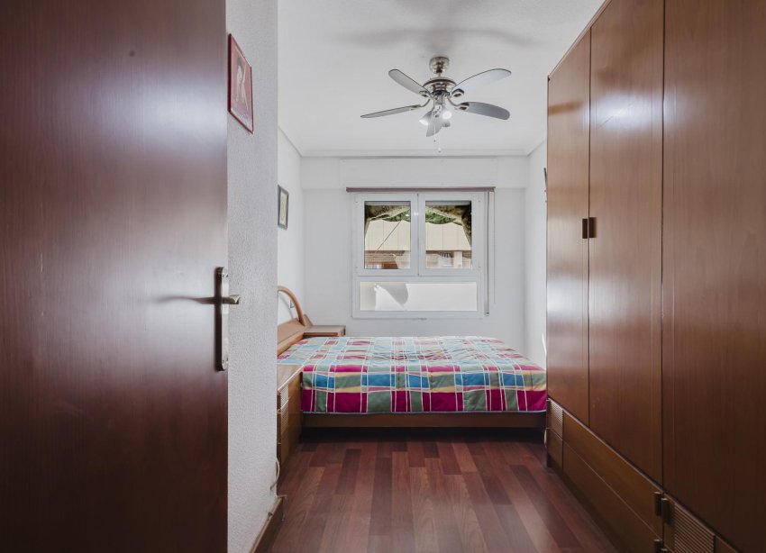 Resale - Apartment - Torrevieja - Playa del Acequión