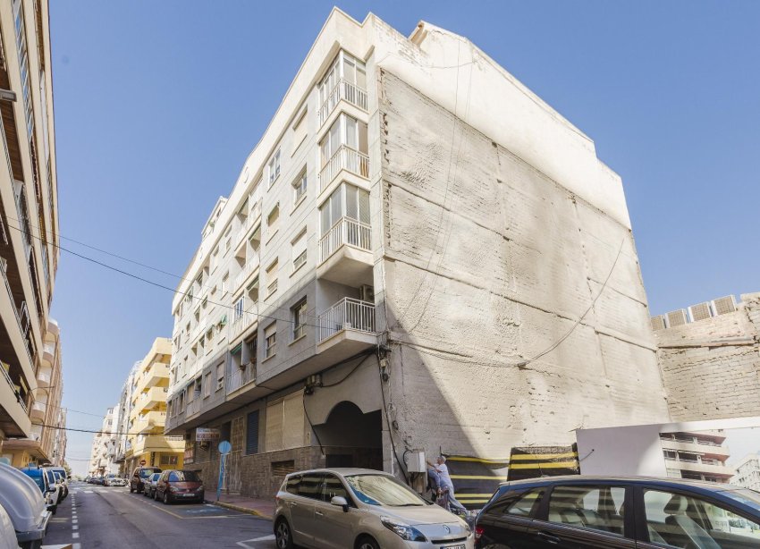 Resale - Apartment - Torrevieja - Playa del Acequión