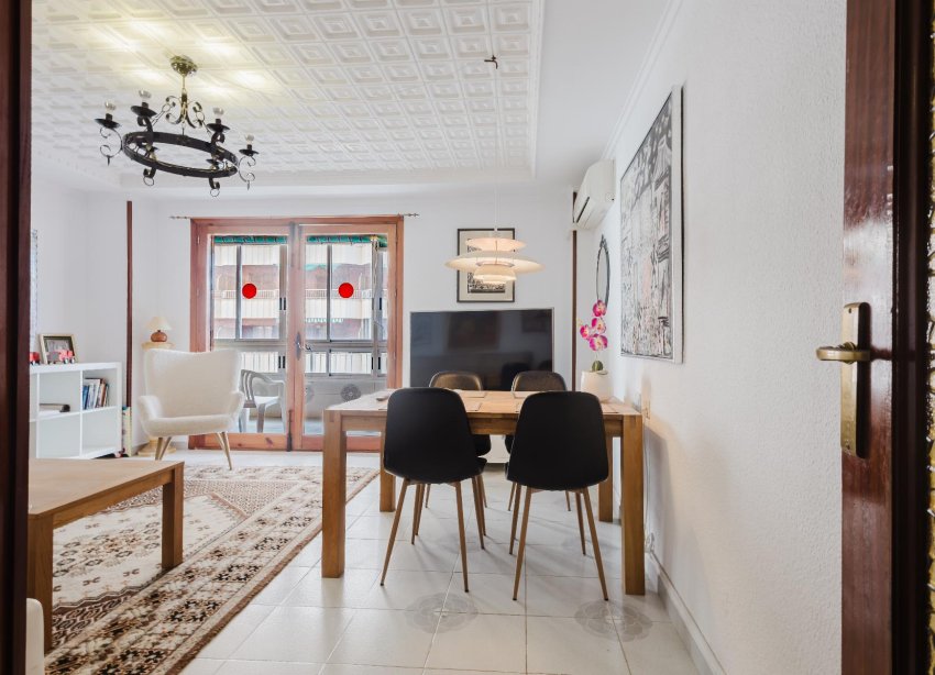 Resale - Apartment - Torrevieja - Playa del Acequión