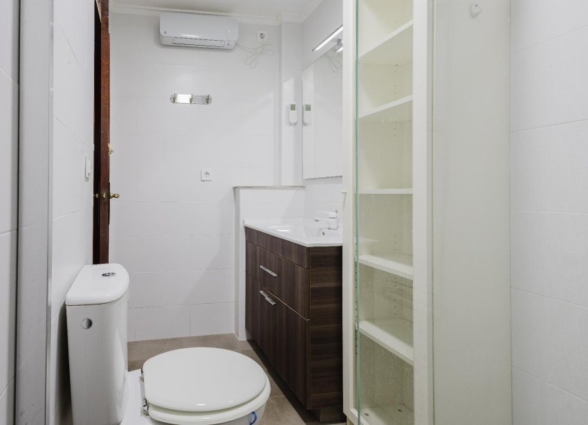 Resale - Apartment - Torrevieja - Playa del Acequión