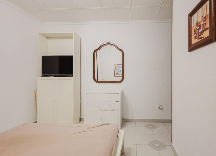 Resale - Apartment - Torrevieja - Playa del Acequión