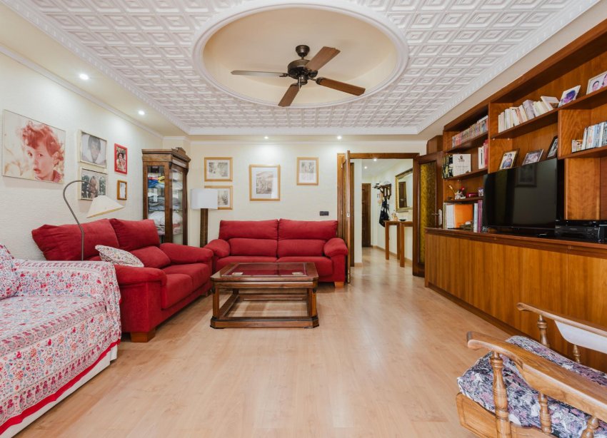 Resale - Apartment - Torrevieja - Playa del Acequión