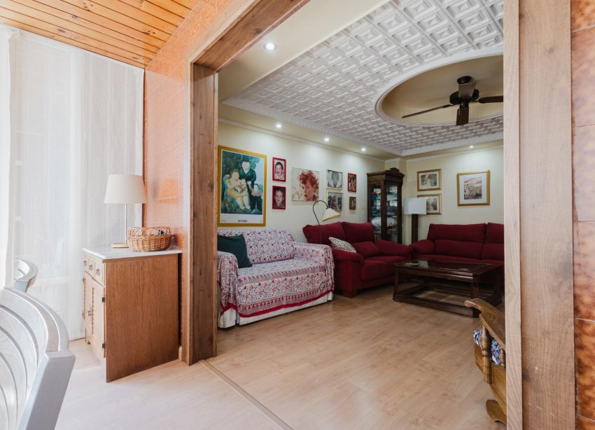 Resale - Apartment - Torrevieja - Playa del Acequión