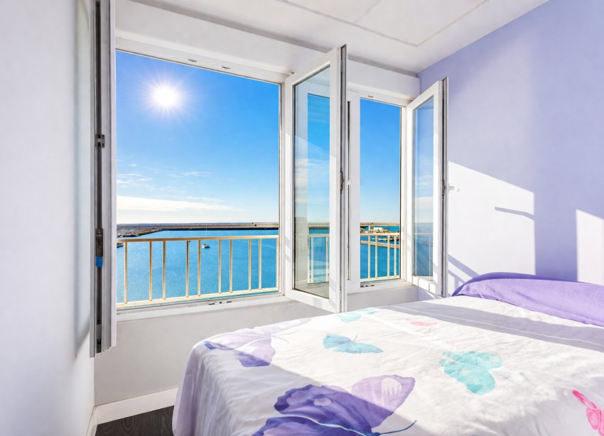 Resale - Apartment - Torrevieja - Playa del Acequión