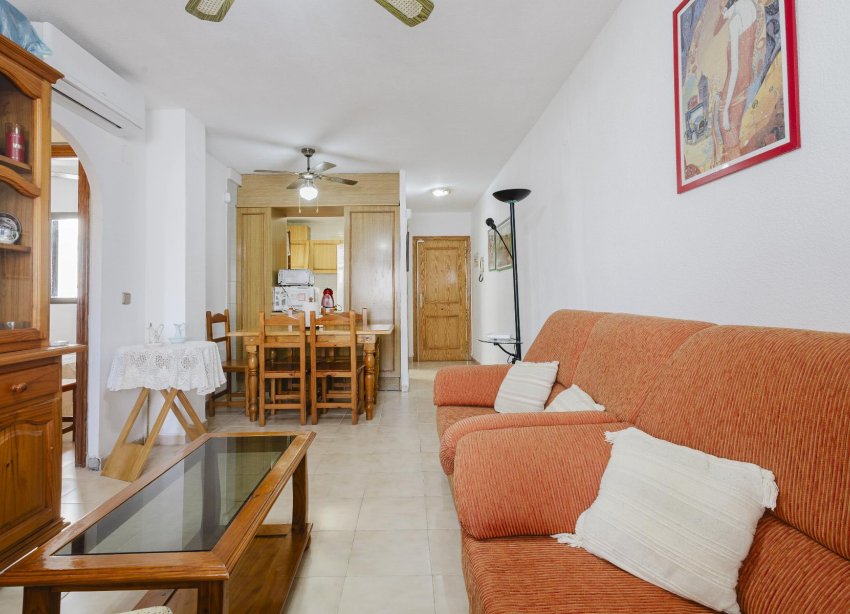 Resale - Apartment - Torrevieja - Playa del Acequión