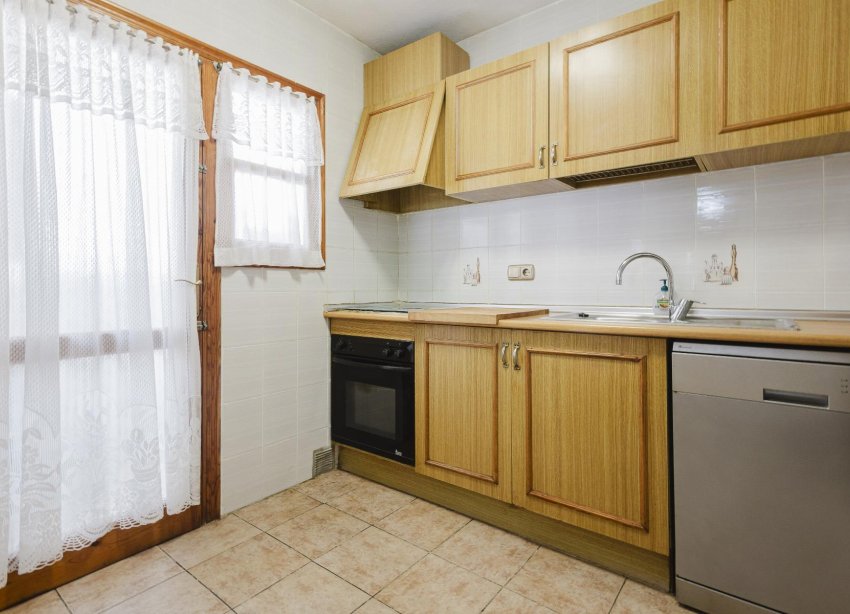 Resale - Apartment - Torrevieja - Playa del Acequión