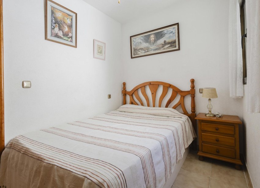 Resale - Apartment - Torrevieja - Playa del Acequión