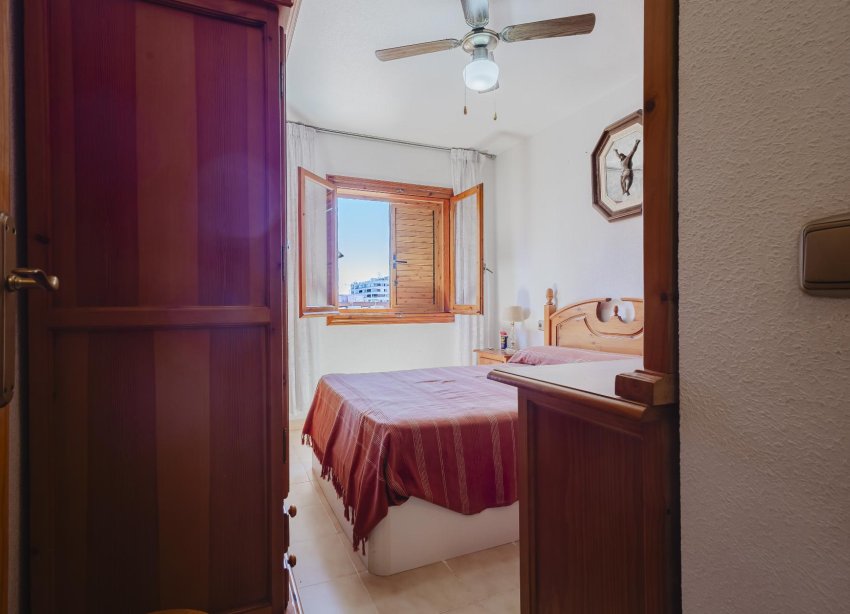 Resale - Apartment - Torrevieja - Playa del Acequión