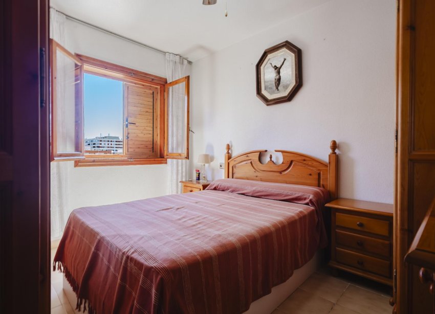 Resale - Apartment - Torrevieja - Playa del Acequión