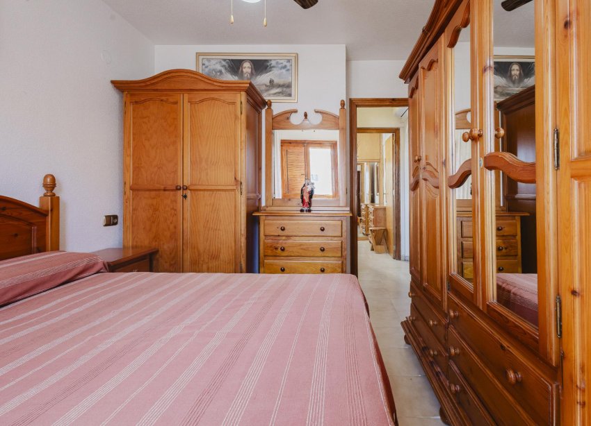 Resale - Apartment - Torrevieja - Playa del Acequión