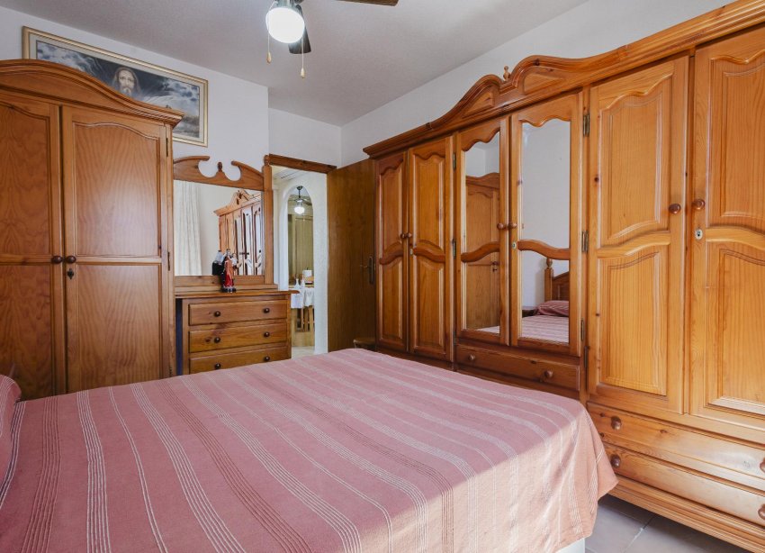 Resale - Apartment - Torrevieja - Playa del Acequión