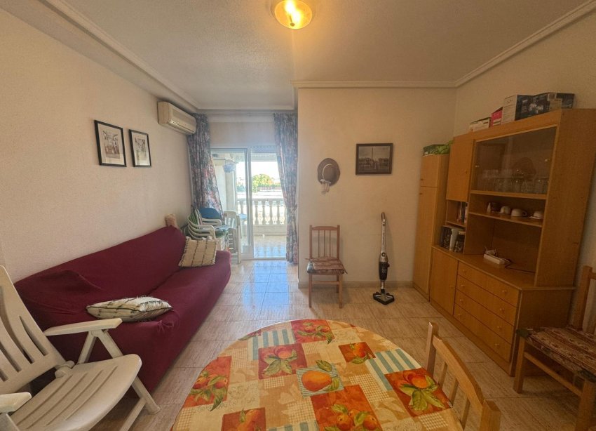 Resale - Apartment - Torrevieja - Playa del Acequión