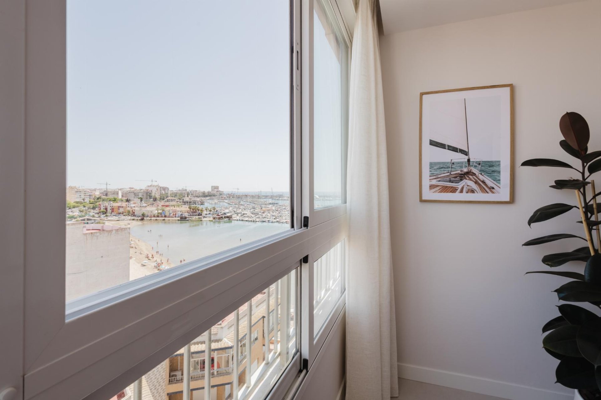 Resale - Apartment - Torrevieja - Playa del Acequión