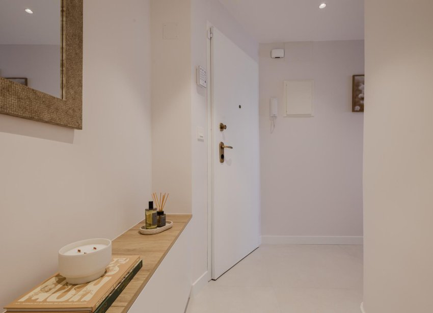 Resale - Apartment - Torrevieja - Playa del Acequión