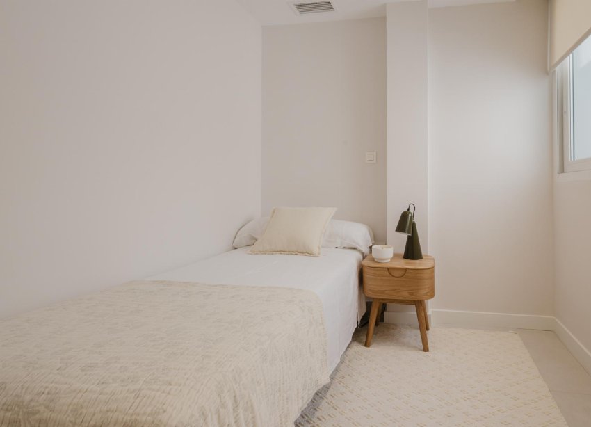 Resale - Apartment - Torrevieja - Playa del Acequión
