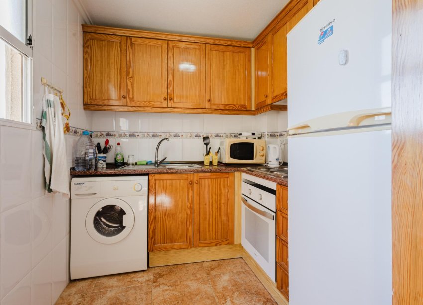 Resale - Apartment - Torrevieja - Playa del Acequión