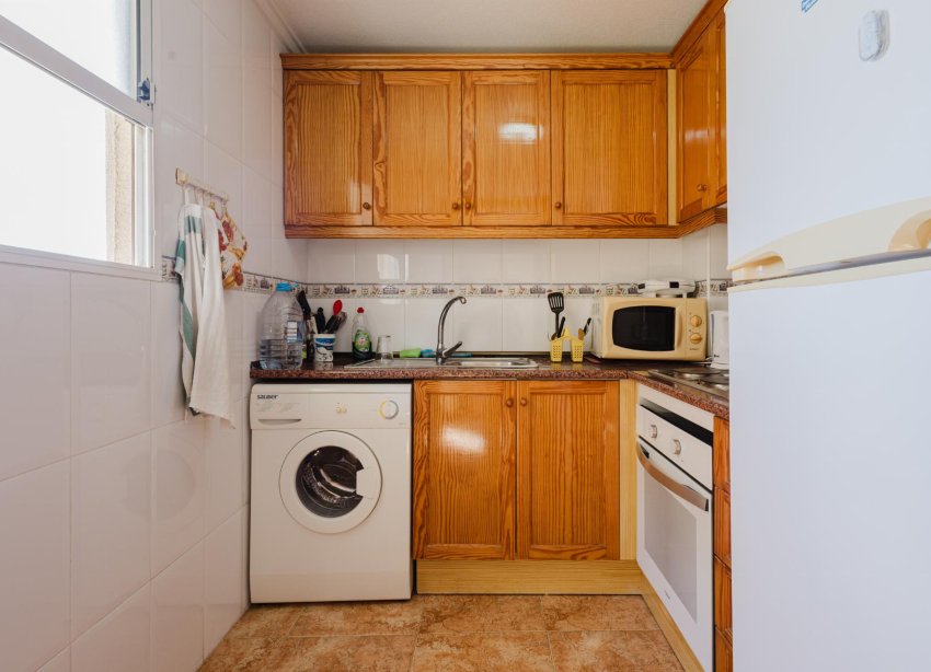 Resale - Apartment - Torrevieja - Playa del Acequión
