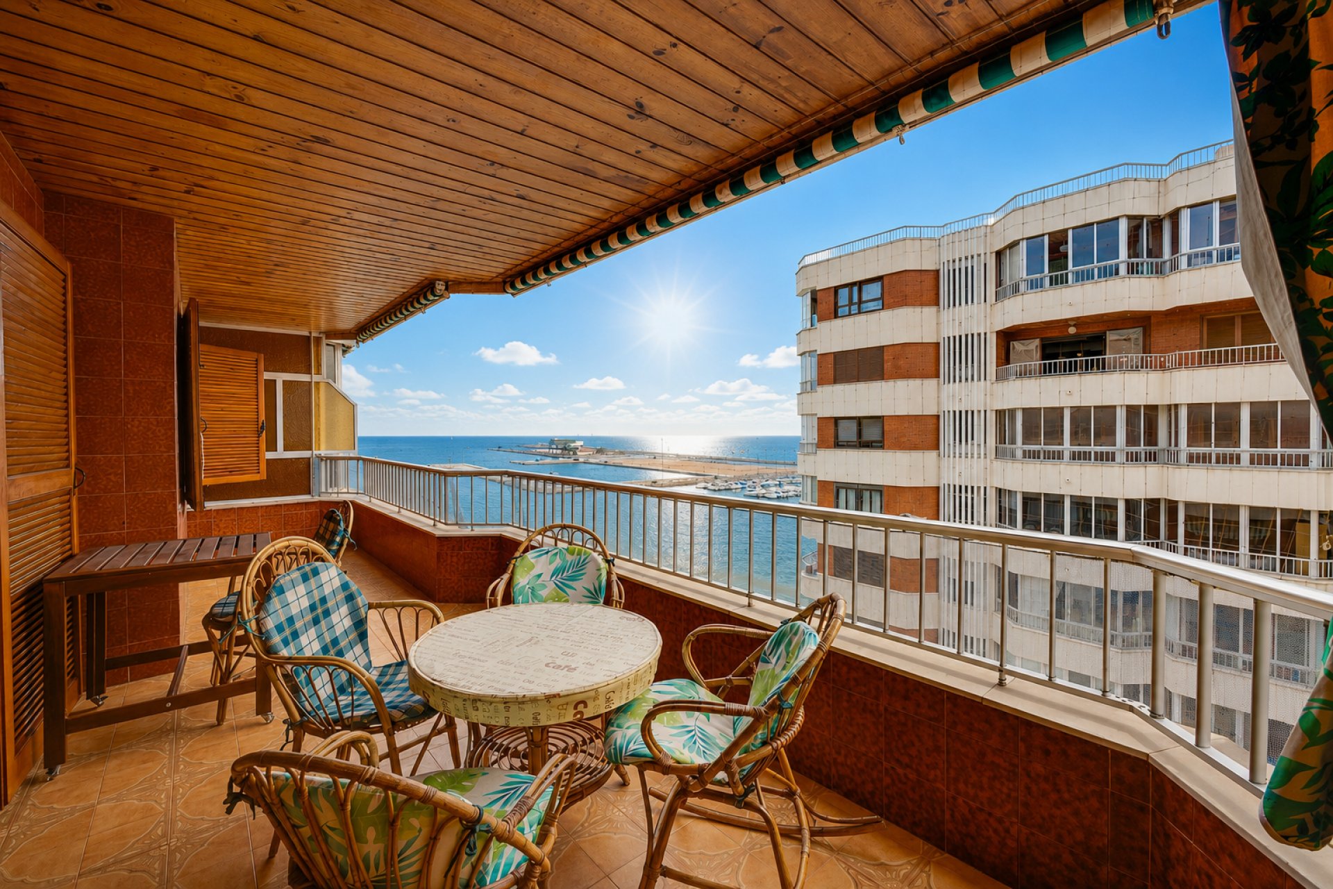 Resale - Apartment - Torrevieja - Playa del Acequión