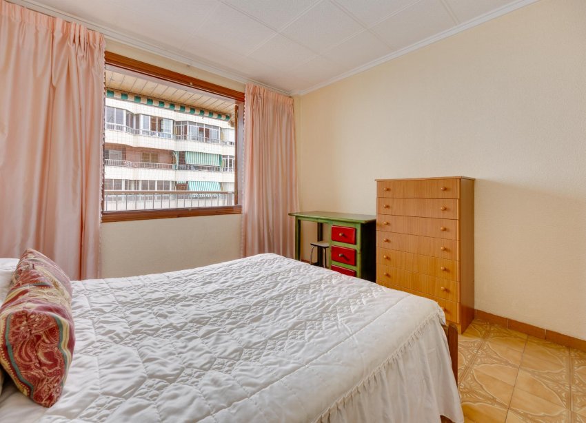 Resale - Apartment - Torrevieja - Playa del Acequión
