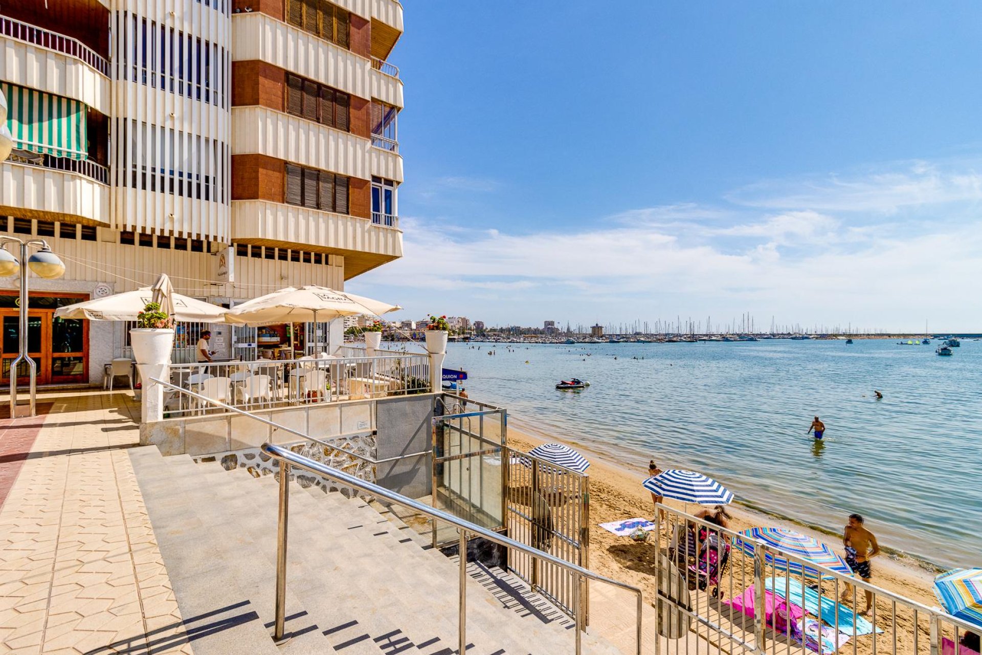 Resale - Apartment - Torrevieja - Playa del Acequión