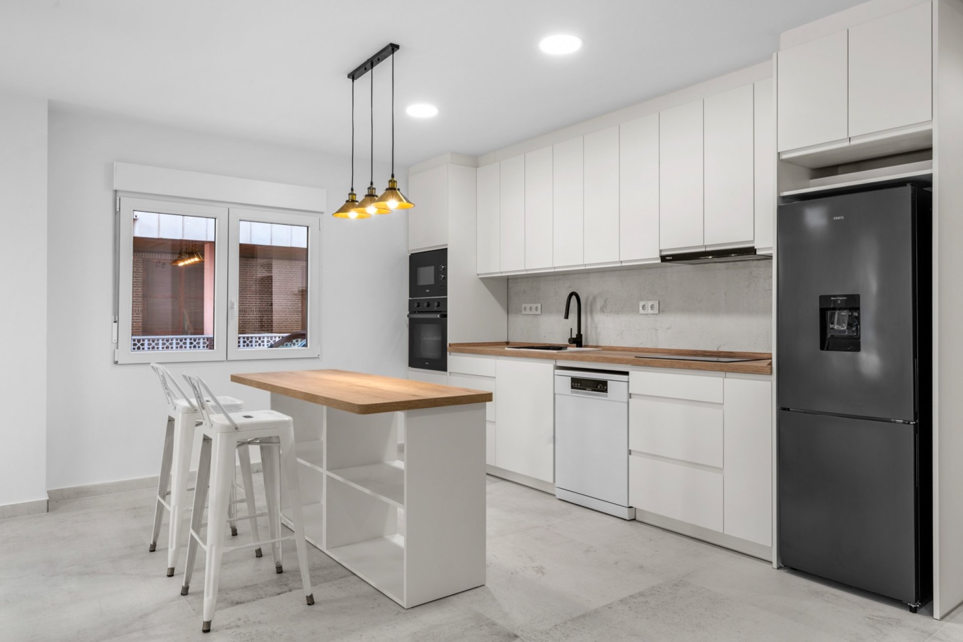 Resale - Apartment - Torrevieja - Playa del Acequión