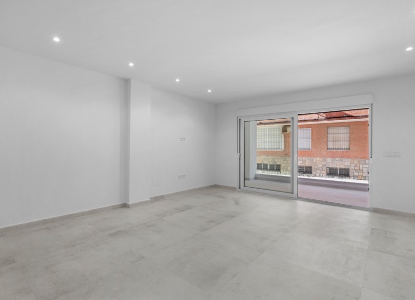 Resale - Apartment - Torrevieja - Playa del Acequión