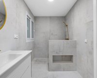 Resale - Apartment - Torrevieja - Playa del Acequión