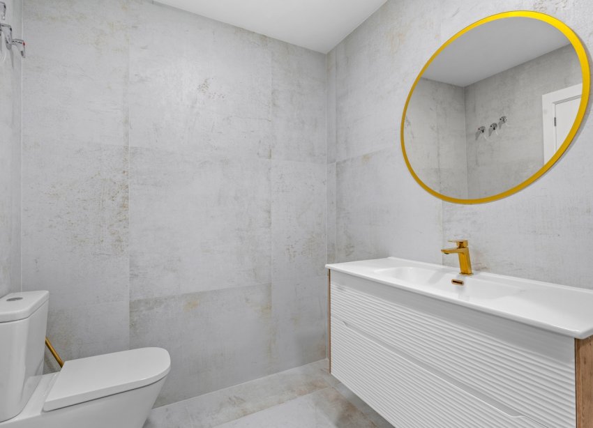 Resale - Apartment - Torrevieja - Playa del Acequión