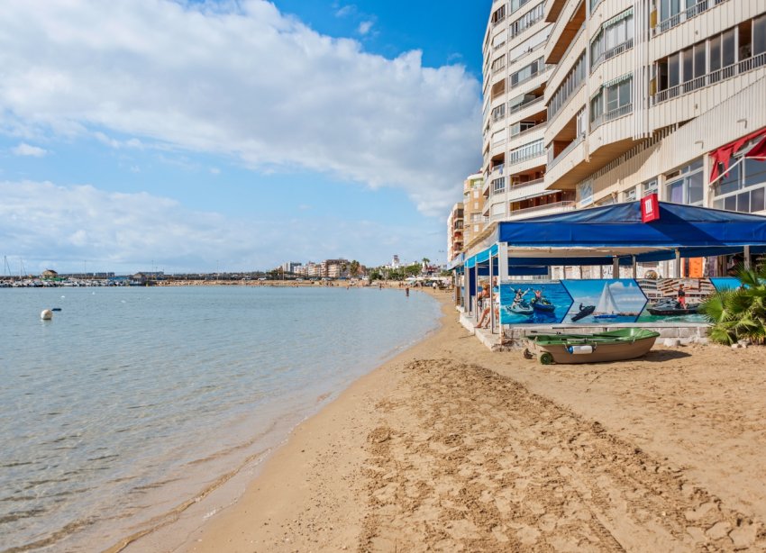 Resale - Apartment - Torrevieja - Playa del Acequión