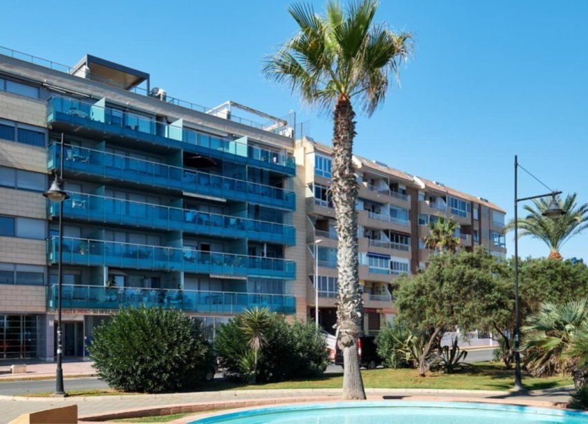 Resale - Apartment - Torrevieja - Playa del cura