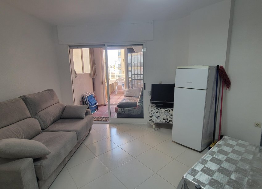 Resale - Apartment - Torrevieja - Playa del cura