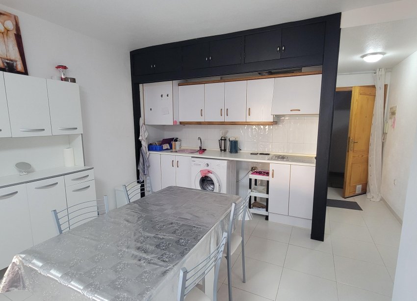 Resale - Apartment - Torrevieja - Playa del cura