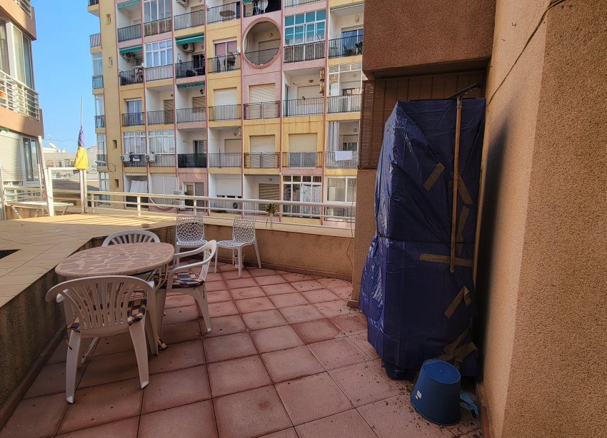 Resale - Apartment - Torrevieja - Playa del cura