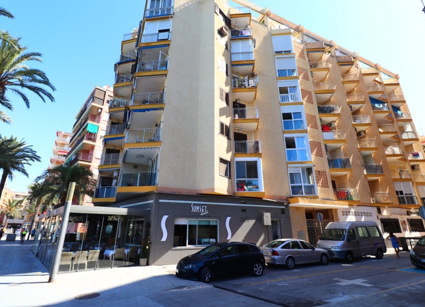 Resale - Apartment - Torrevieja - Playa del Cura