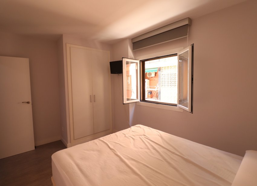 Resale - Apartment - Torrevieja - Playa del Cura