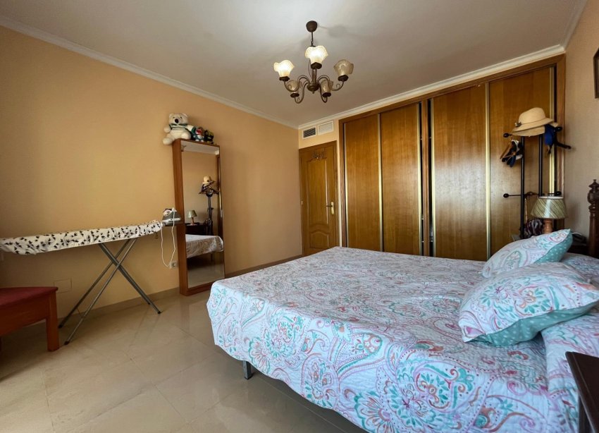 Resale - Apartment - Torrevieja - Playa del cura