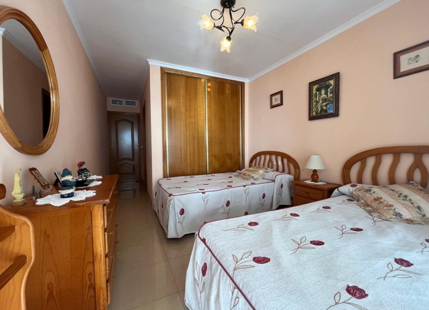 Resale - Apartment - Torrevieja - Playa del cura