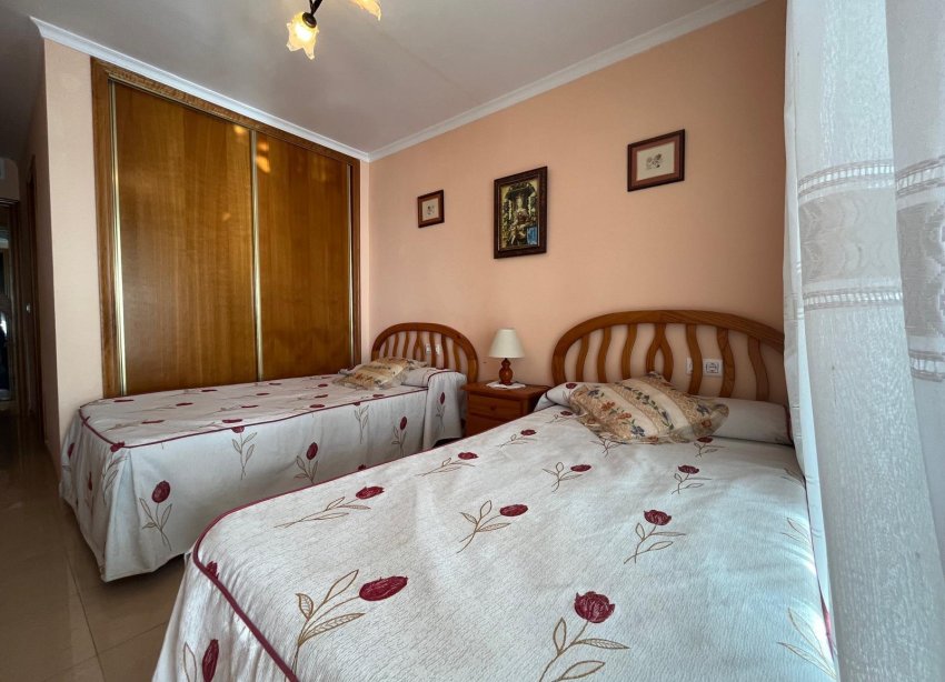 Resale - Apartment - Torrevieja - Playa del cura