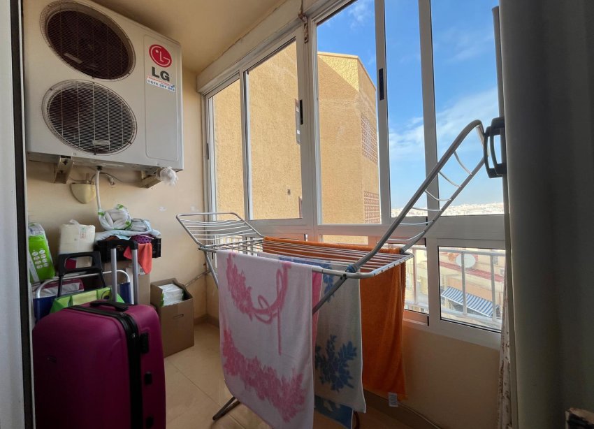 Resale - Apartment - Torrevieja - Playa del cura