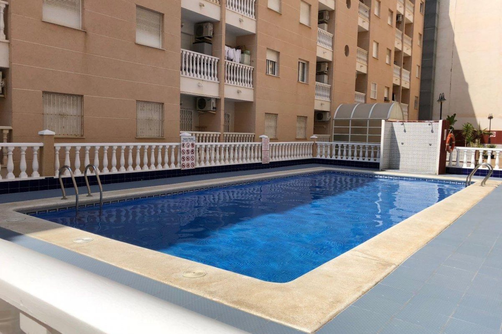 Resale - Apartment - Torrevieja - Playa del cura