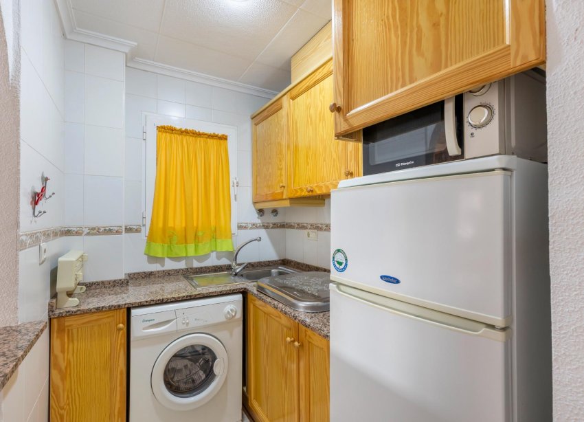 Resale - Apartment - Torrevieja - Playa del cura