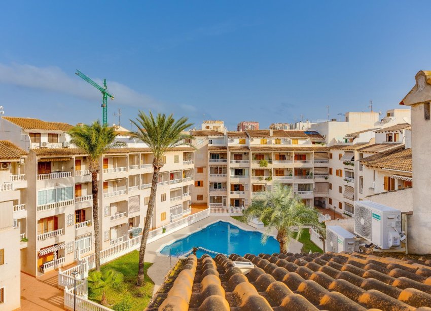 Resale - Apartment - Torrevieja - Playa del cura