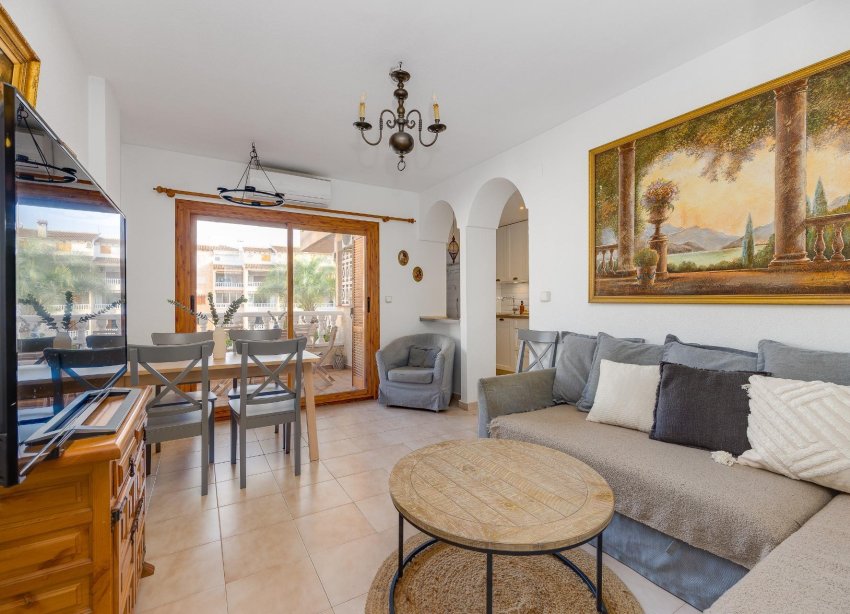 Resale - Apartment - Torrevieja - Playa del cura