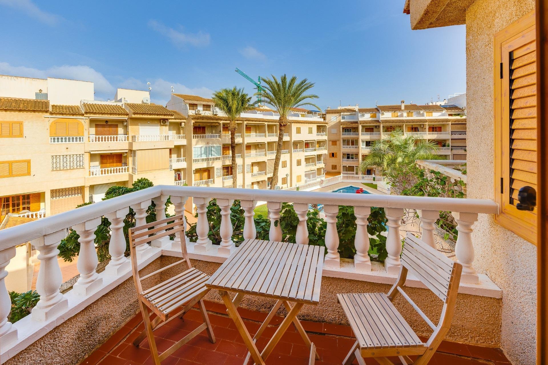 Resale - Apartment - Torrevieja - Playa del cura