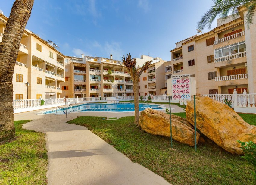 Resale - Apartment - Torrevieja - Playa del cura