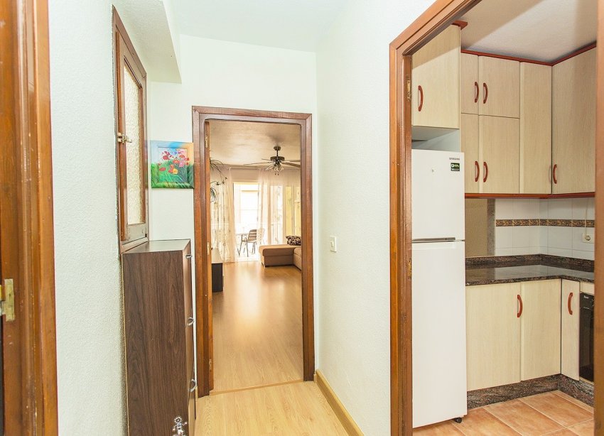 Resale - Apartment - Torrevieja - Playa del cura