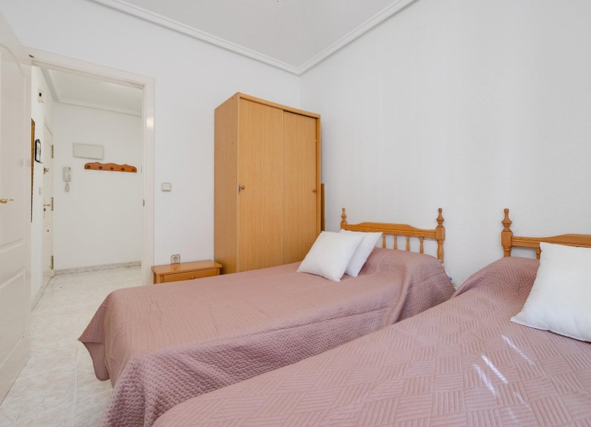 Resale - Apartment - Torrevieja - Playa del cura