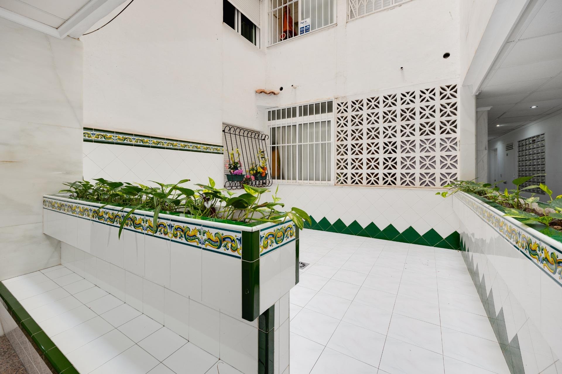 Resale - Apartment - Torrevieja - Playa del cura