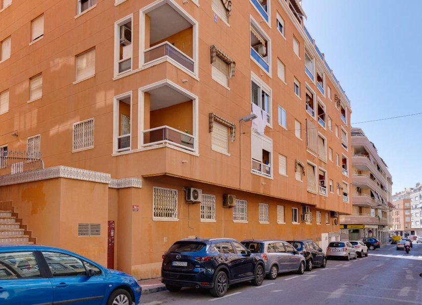 Resale - Apartment - Torrevieja - Playa del cura