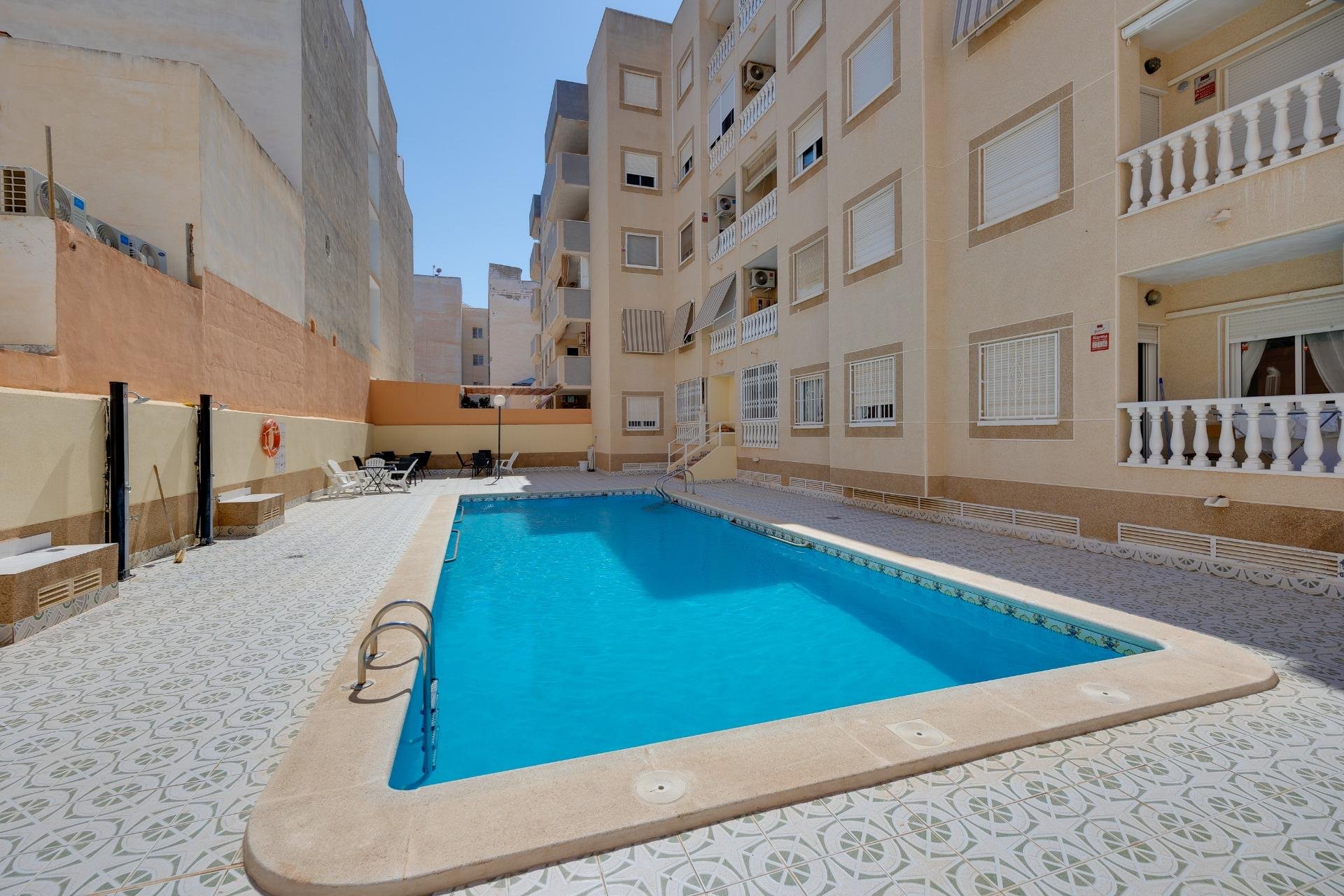 Resale - Apartment - Torrevieja - Playa del cura